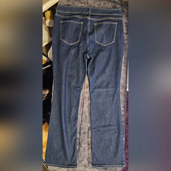 Old Navy Women's Dark Blue Boot Cut Jeans - Picture 2 of 5